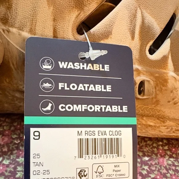 MENS CLOGS- size **9 RUGGED SHARK- NWT-Floatable-Camo Tan I - Picture 4 of 8